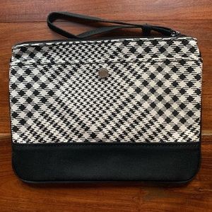 Lands’ End Glen Plaid Canvas Pouch